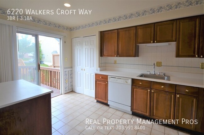 Foto del edificio - 6220 Walkers Croft Way