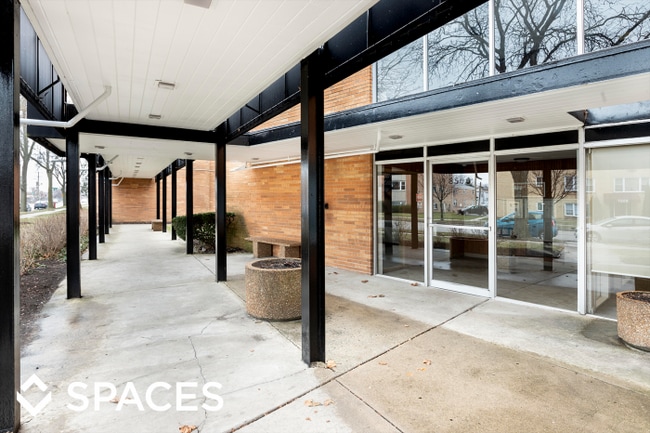 Building Photo - 1 bedroom in Skokie IL 60077