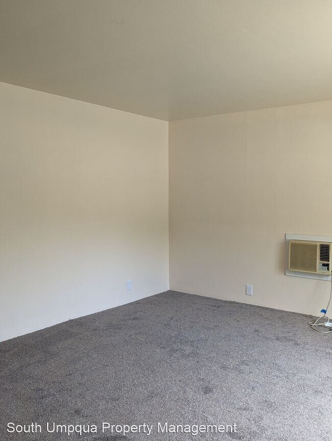 Building Photo - 3 br, 1 bath House - 721 NE Maple Ave