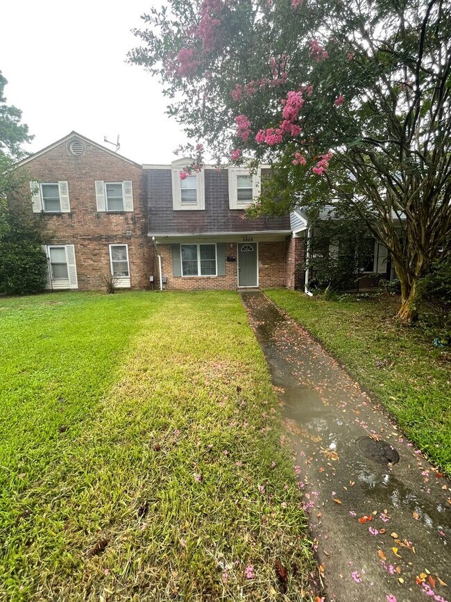 Foto del edificio - NICE 2 BEDROOM TOWNHOUSE IN LAKE EDWARDS