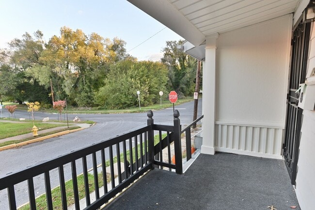 Building Photo - 3 Bedroom Single Family Home on Rudy Rd