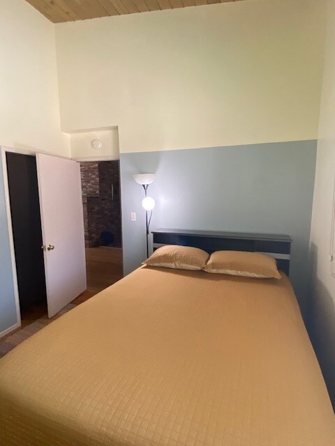 Foto del edificio - 1520 Summit Rd