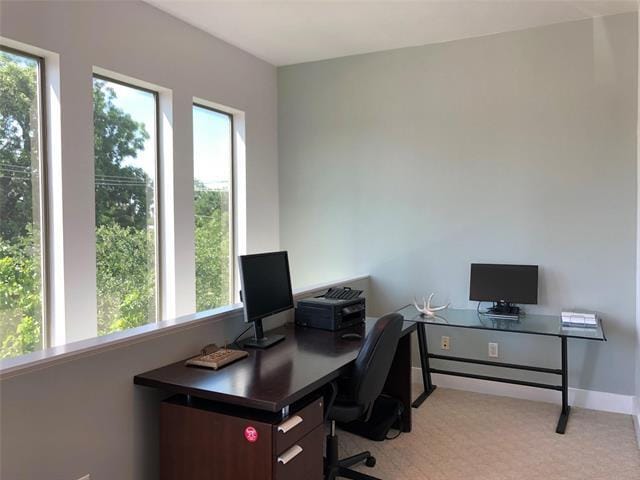 Foto del edificio - 1600 N Haskell Ave.