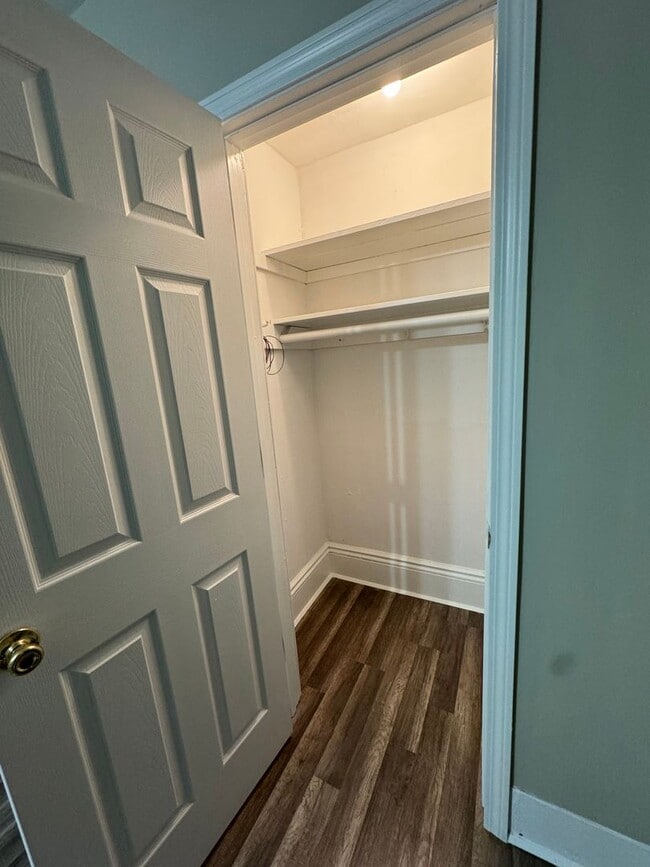 Building Photo - 388 E Merrimack St