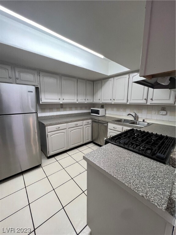 Foto del edificio - 604 Raintree Ln