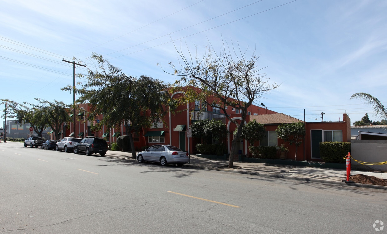 Building Photo - McKinley Apartments