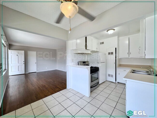 Foto del edificio - 11535 Sylvan St