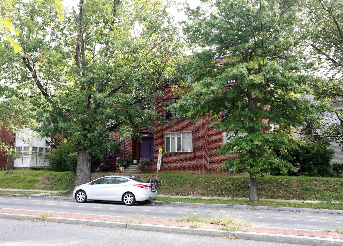 Primary Photo - 5735 14th St NW