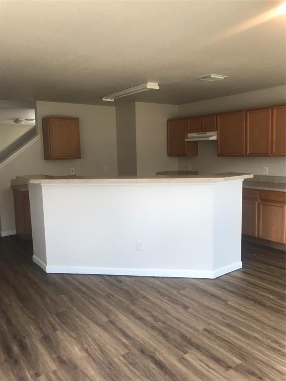 Foto del edificio - 8131 Chancewood Ln