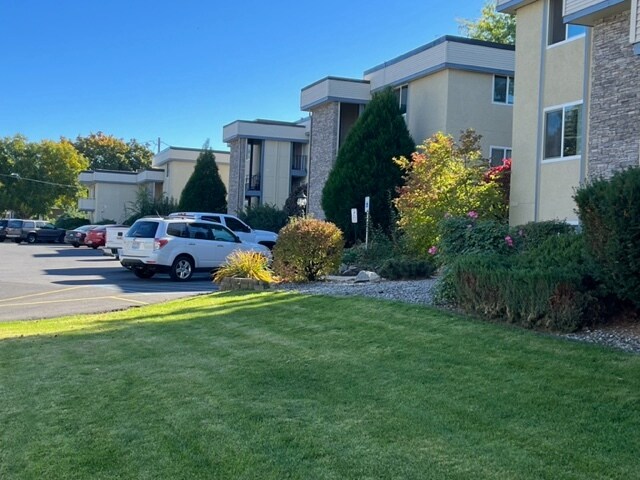 Foto del edificio - Brentwood Gardens Apartments