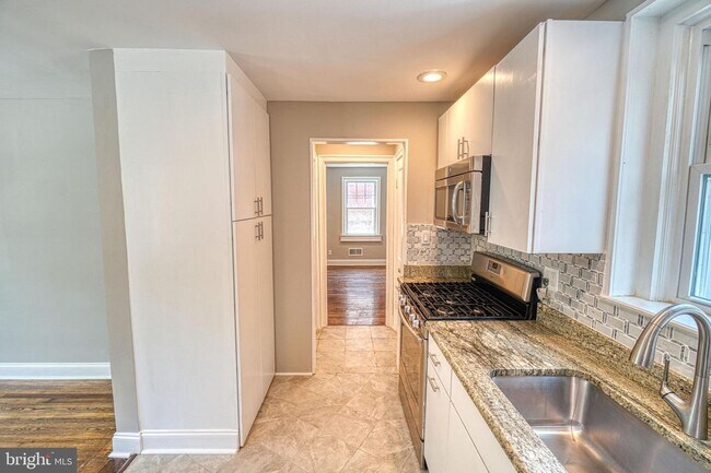 Foto del edificio - 2818 18th St NE