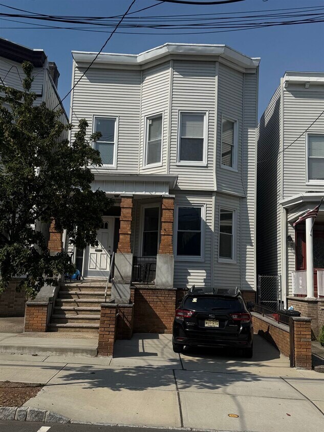 Foto principal - 108 Shippen St