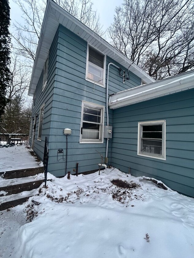 Foto principal - E3144 Willow Rd