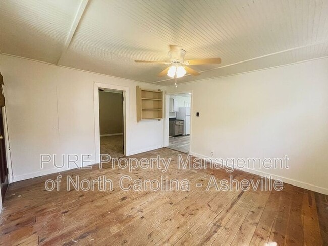 Foto del edificio - 164 N Spring St