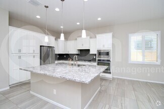 Building Photo - 106 N Bay Dr