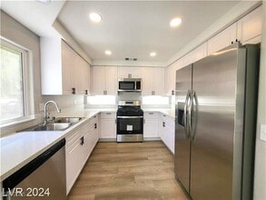 Building Photo - 10208 Grecian Laurel Ct