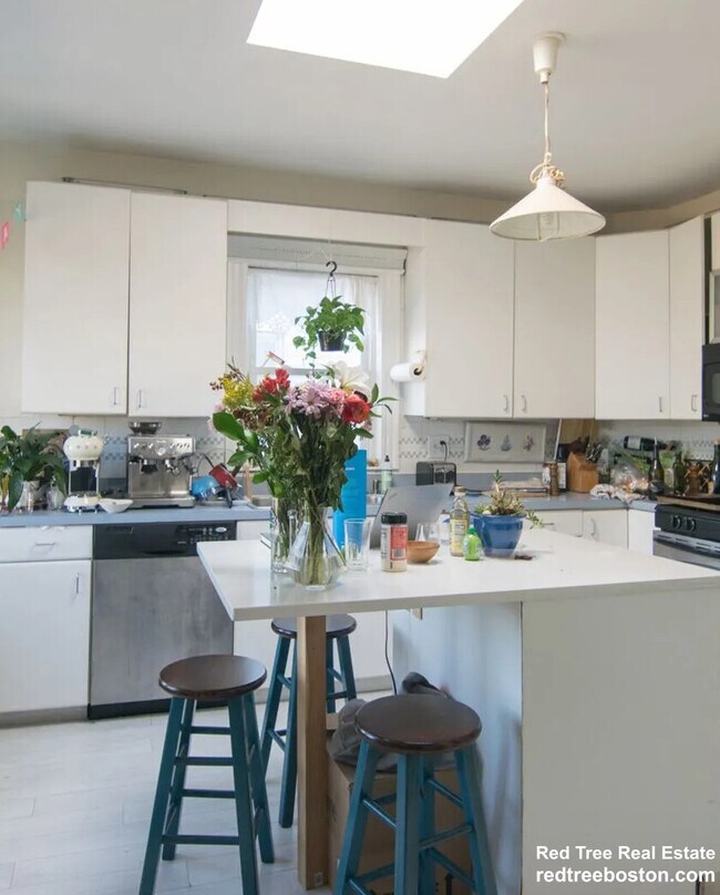 Foto del edificio - 231 Harvard St