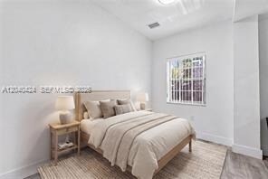 Foto del edificio - 1168 NW 30th St