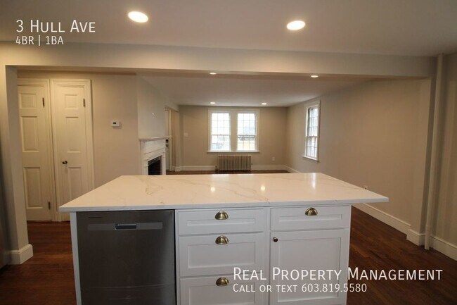 Building Photo - Newly Renovated 4 Bedroom Cape in Dover wi...