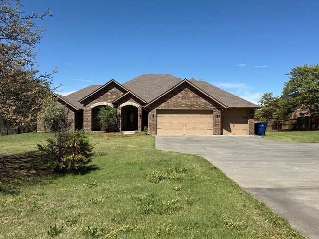Foto del edificio - Beautiful Upscale 3BD/3BTH + Office Home on Over an Acre in Choctaw