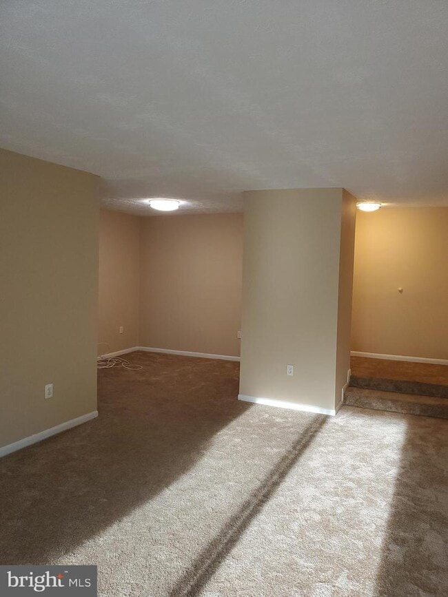 8011 Mandan Rd Unit 301, Greenbelt, MD 20770 Room for Rent in