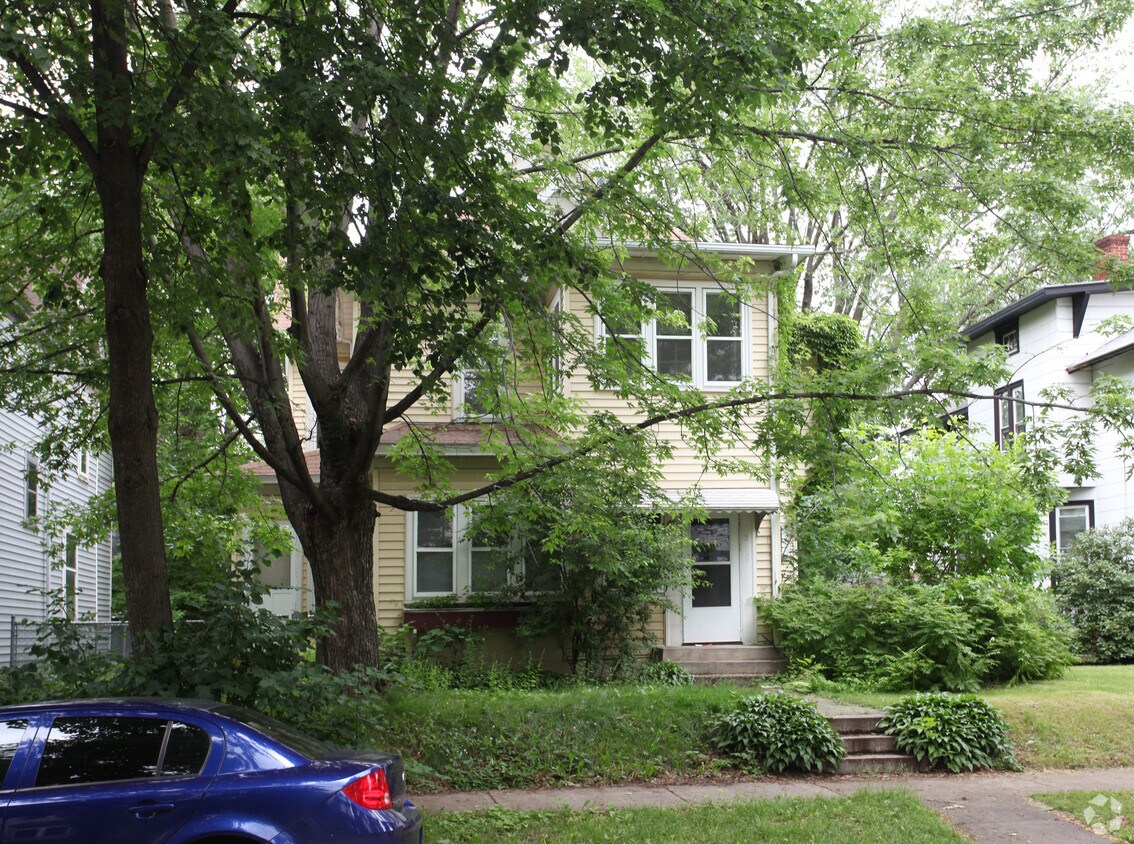 Building Photo - 3108 Colfax Ave S