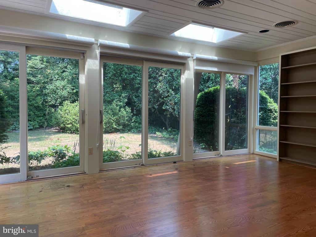 Foto principal - 2266 48th St NW