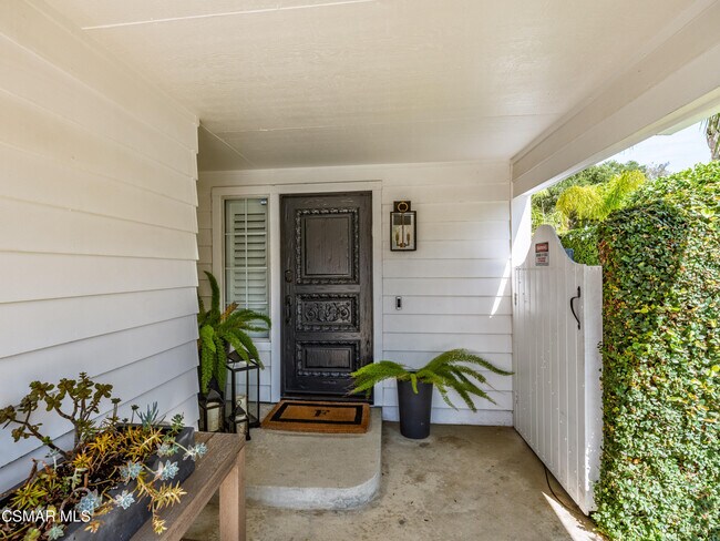 Building Photo - 5235 Evanwood Ave