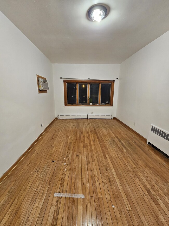 Foto del edificio - 7411 Park Ave