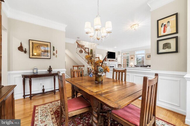 Foto del edificio - 4620 Knight Pl