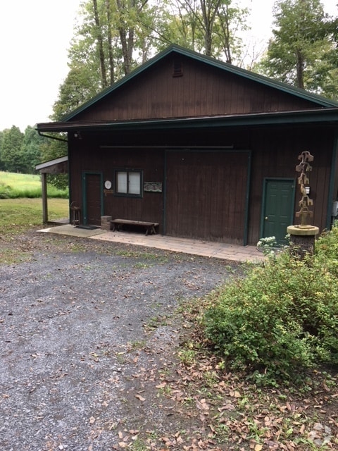 Building Photo - 74 Walling Rd