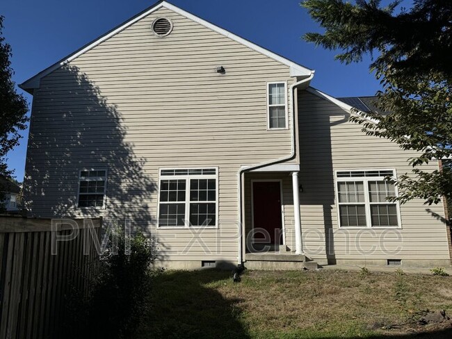 Building Photo - 6210 Gopher Ct