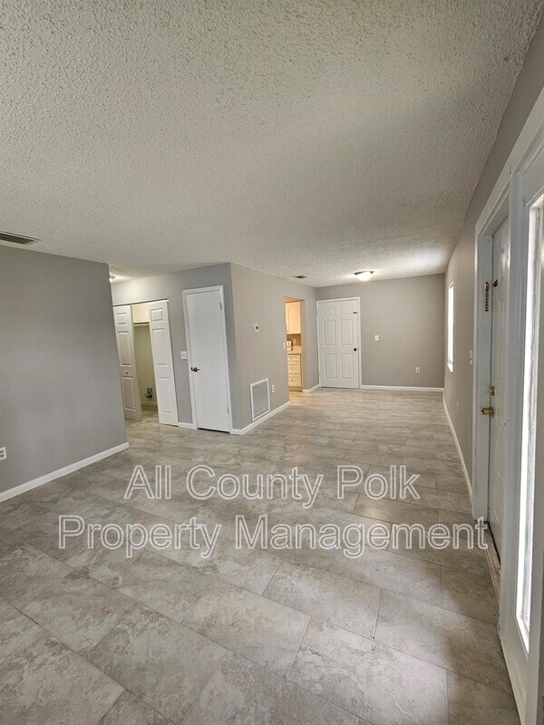 Building Photo - 238 Mary Catherine Ct