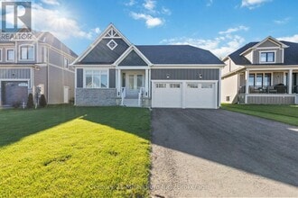 Building Photo - 115 Stillwater Cres