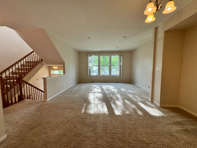 Building Photo - 5645 Cambridge Way