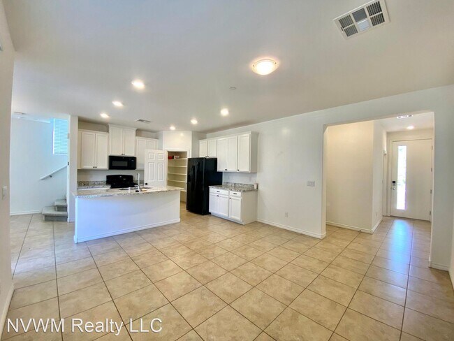 Building Photo - 3 br, 2.5 bath House - 968 Lotus Falls St.