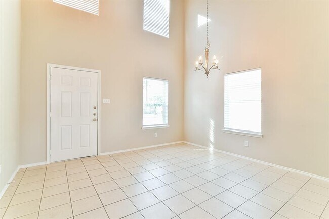 Building Photo - 20318 Clydesdale Ridge Dr