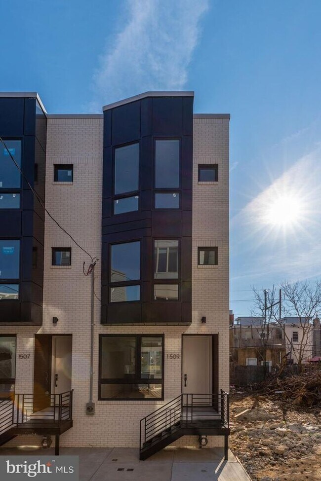 Foto del edificio - 1509 S Bambrey St