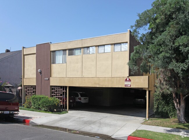 Building Photo - 6009 Malabar St