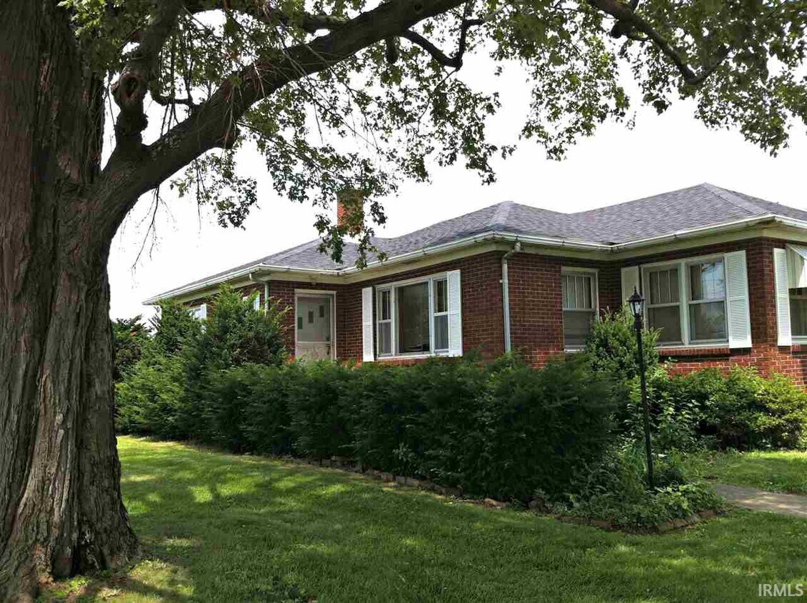 Foto principal - 9988 Boonville Hwy