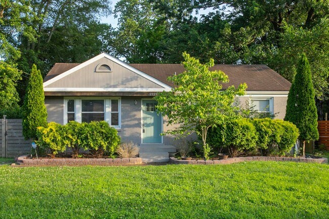 Foto del edificio - Charming Nashville Home!