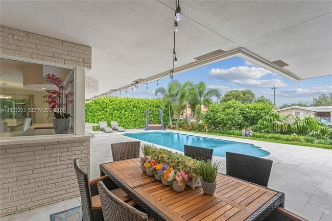 Photo - 1424 NE 53rd Ct House