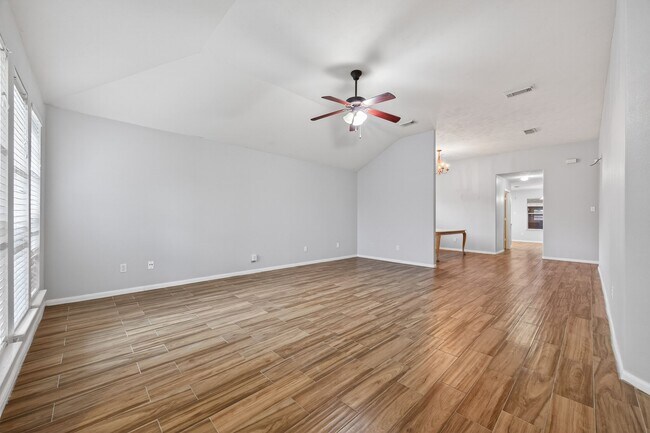 Foto del edificio - 13723 Audra Ln