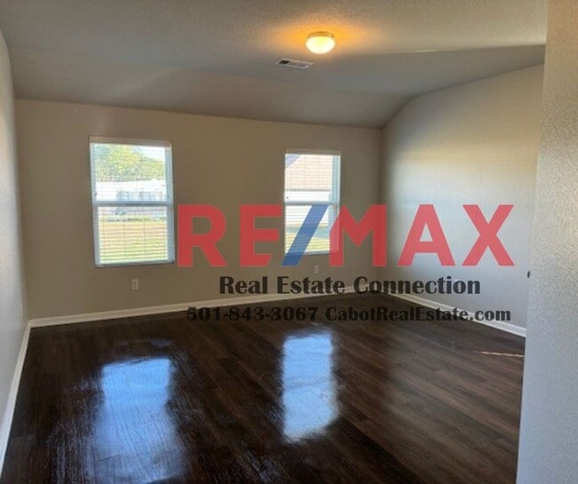 Building Photo - Sorry No Smoking and No Pets Permitted