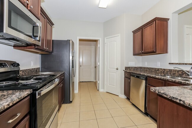 Building Photo - 20718 Round Key Dr