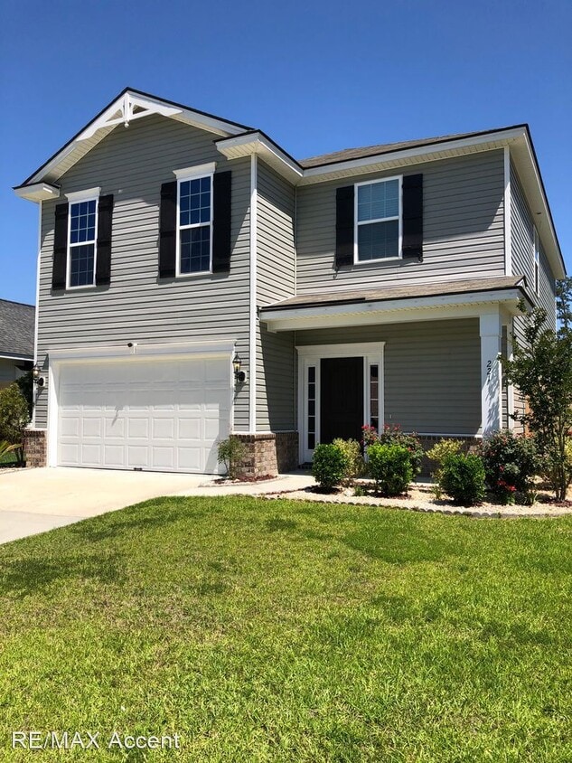 Primary Photo - 4 br, 2.5 bath House - 221 Calm Oak Circle