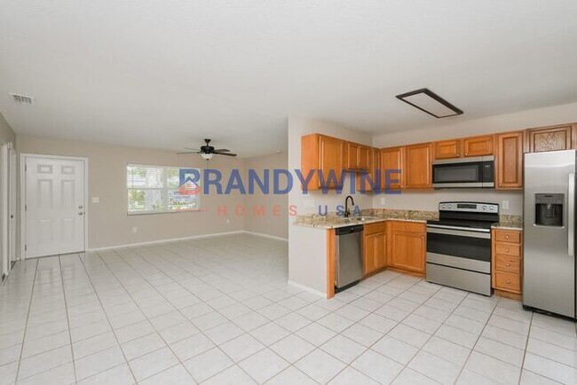 Building Photo - MOVE IN SPECIAL - APRIL FREE with move in ...