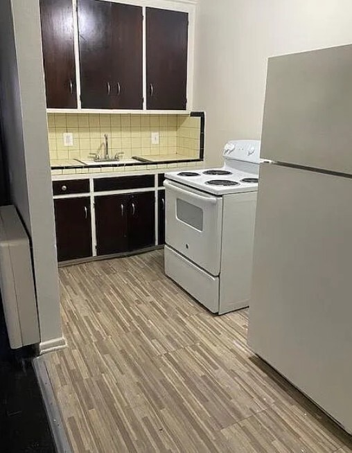 Building Photo - Greenfield Park Apartments