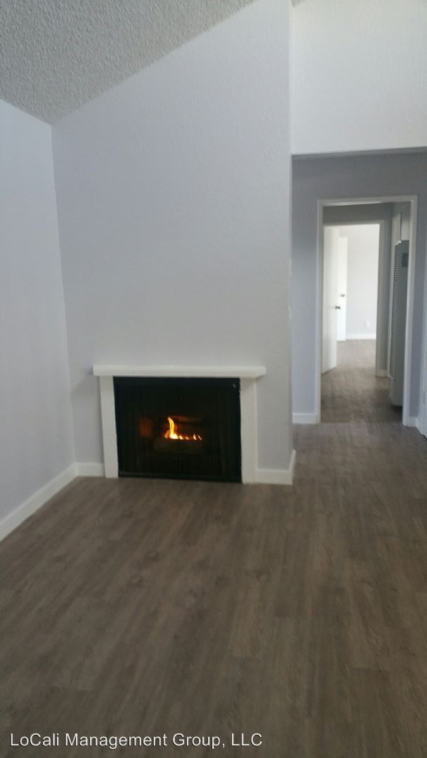 Foto del edificio - 7932 Stark Drive