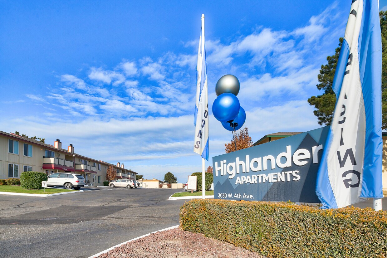 Highlander Apartments 3030 W 4th Ave Kennewick, WA Apartments for
